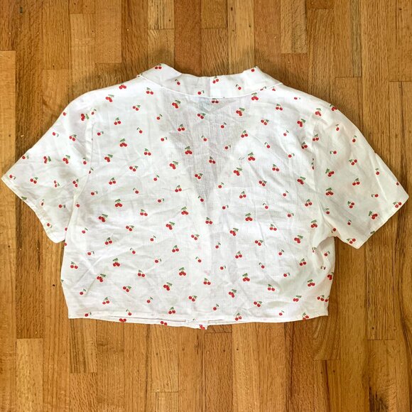 Linen Cherry Button Down - H&M Divided - size S - Picture 2 of 5